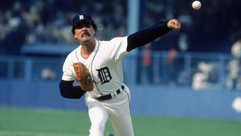 tigers mvp world series champion willie hernandez dead at 69