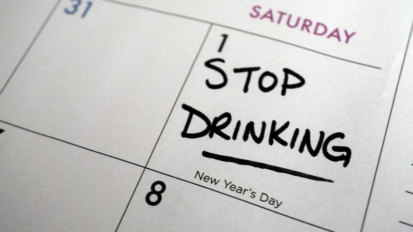 'Stop Drinking' marked on calendar