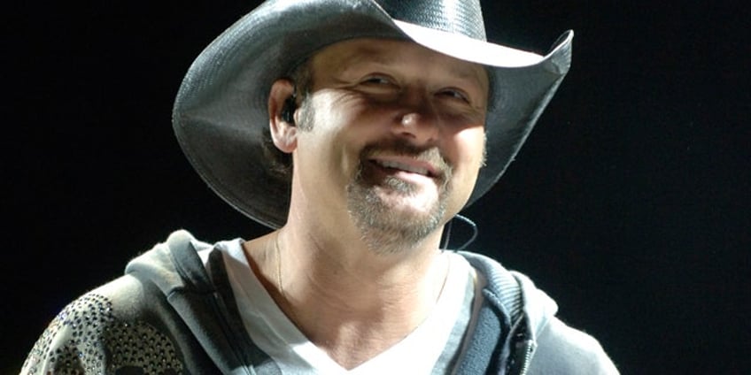 tim mcgraw cant run after breaking foot too many times