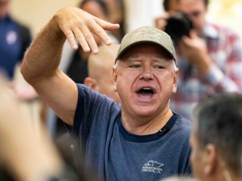 FALCON HEIGHTS, MINNESOTA - SEPTEMBER 1: Democratic vice presidential nominee Minnesota Go