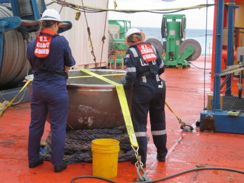 titanic submersible debris human remains recovered