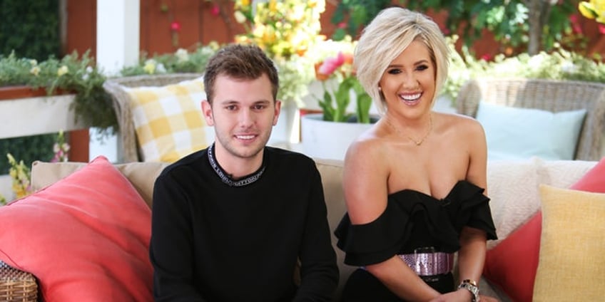 todd julie chrisley still love each other despite not speaking from prison as family films new reality show