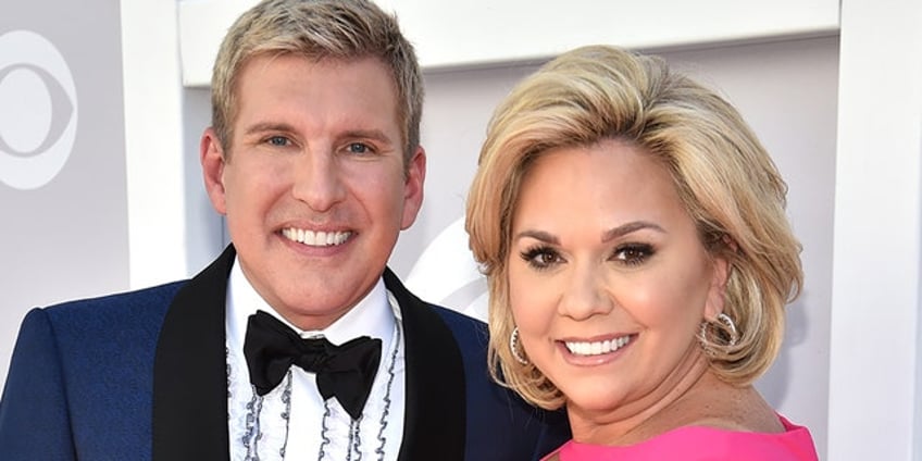 todd julie chrisley still love each other despite not speaking from prison as family films new reality show