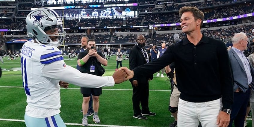 tom brady has explicit message for cowboys micah parsons