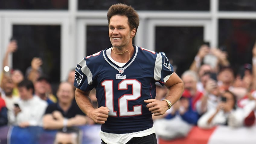 tom brady makes gillette stadium return after retirement i am a patriot for life