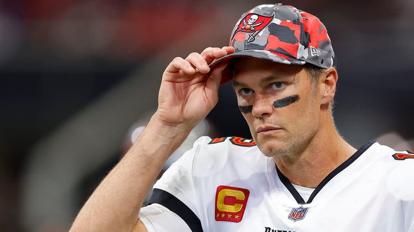 tom brady rips mediocrity in todays nfl takes issue with product on the field