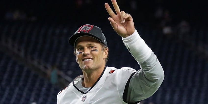 tom bradys retirement brings one advantage to buccaneers head coach says