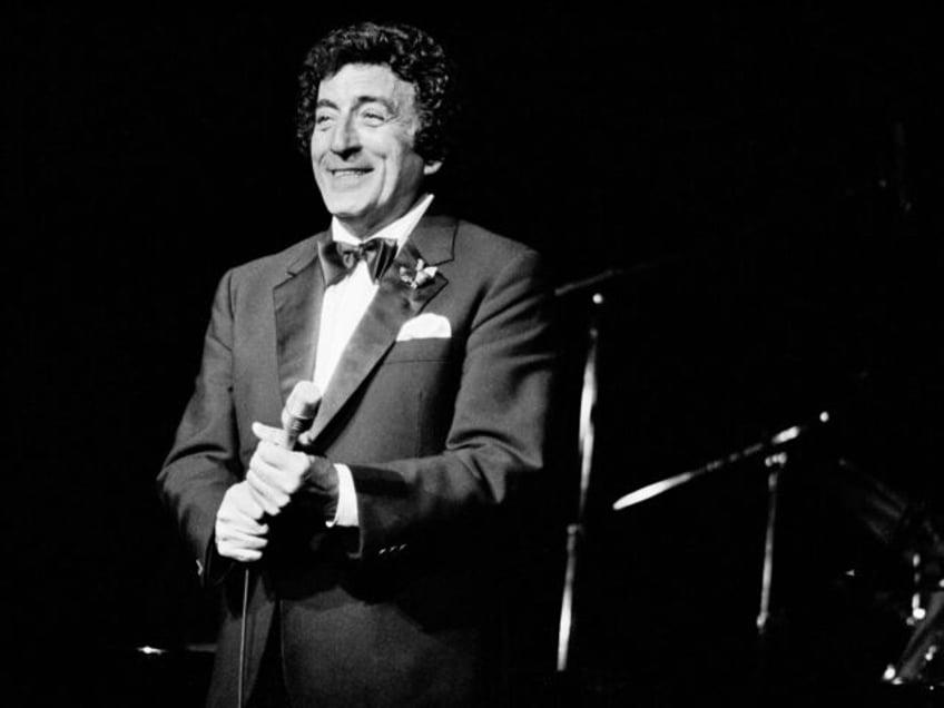 tony bennett grammy winning pop master adored by generations dies at 96