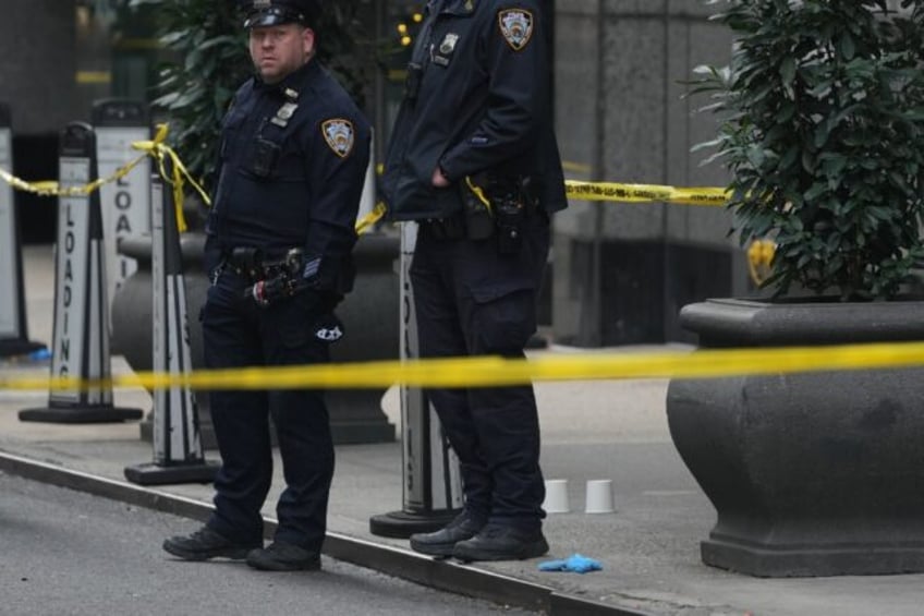 New York police confirmed a shooting with officers swarming around the area around the Hil