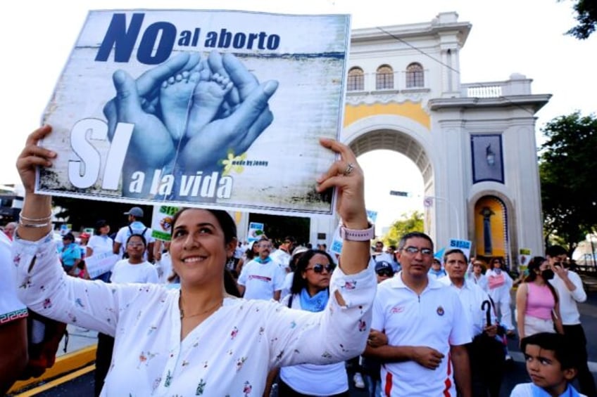 top mexican court decriminalizes abortion nationwide