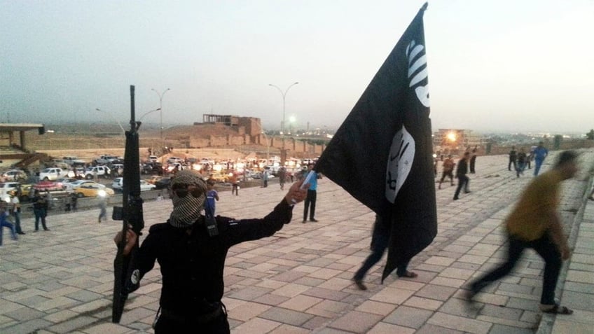 ISIS militant, Syria, U.S. military