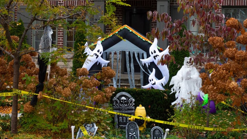 halloween house