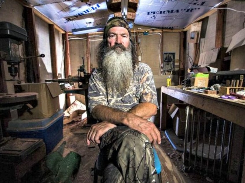torchbearer starring duck commander phil robertson debuts at rnc in cleveland