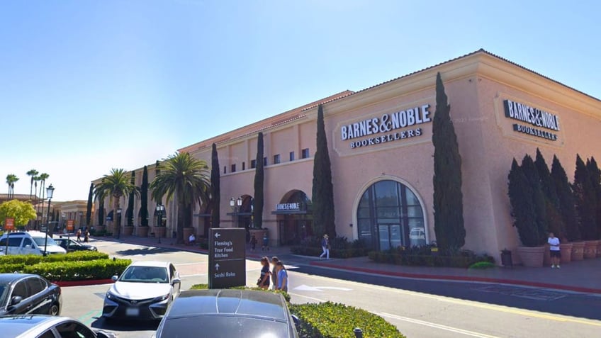 An external shot of Barnes & Noble at Newport Beach