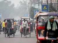 Toxic air divides Delhi between poverty and privilege