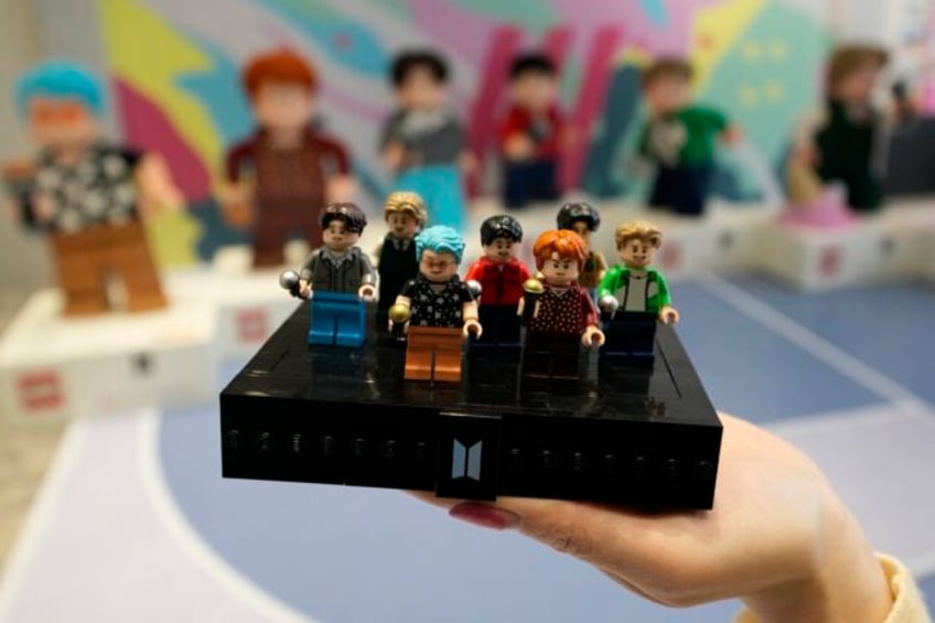 toymaker lego will stick to its quest to find sustainable materials despite failed recycle attempt