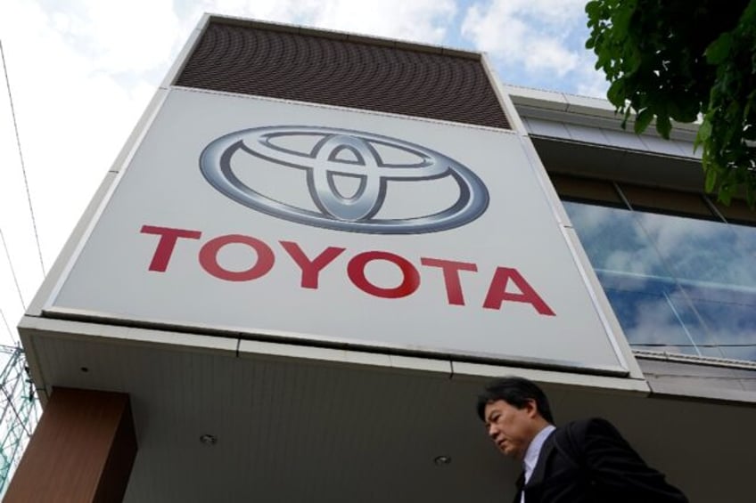 Automobiles accounted for around 28 percent of Japanese exports to the United States last