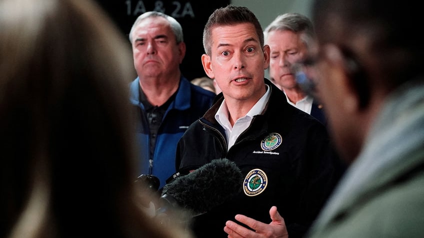 Secretary Sean Duffy addresses the media after a tragic plane crash in Washington DC