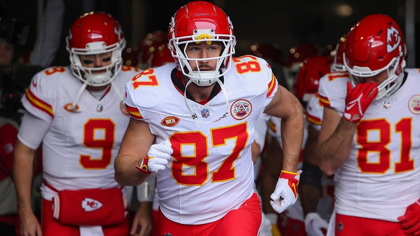 Travis Kelce leads the Chiefs