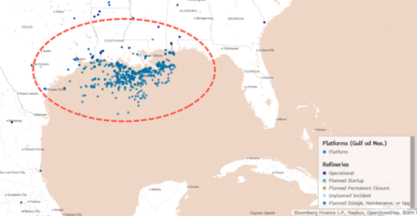 tropic trouble brewing in gulf of mexico could slingshot towards offshore oil rigs 