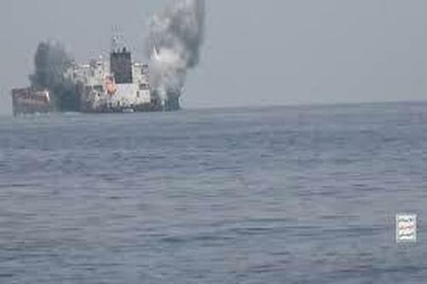trump admin teases resumption of anti houthi airstrikes after ship attacks