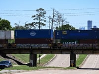 Trump administration plans to cut $4 bn from California rail
