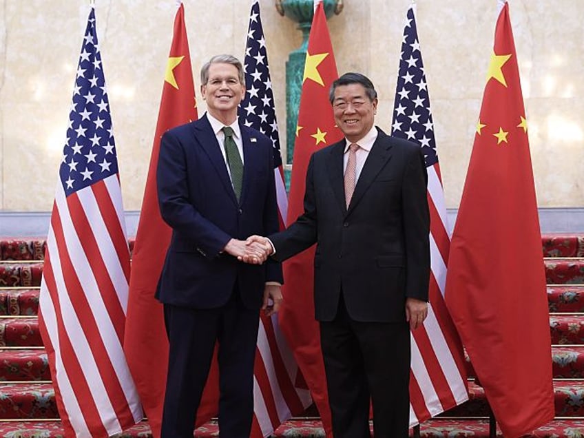 Chinese Vice Premier He Lifeng, also a member of the Political Bureau of the Communist Par