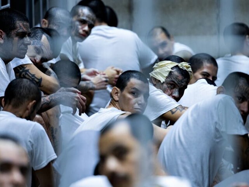 SAN SALVADOR, EL SALVADOR - MARCH 31: (----EDITORIAL USE ONLY - MANDATORY CREDIT - 'E