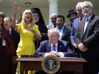 Trump creates Religious Liberty Commission during National Day of Prayer