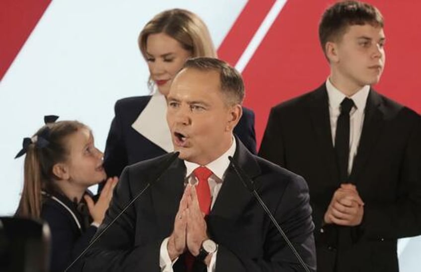trump endorsed nationalist narrowly wins polish presidential election