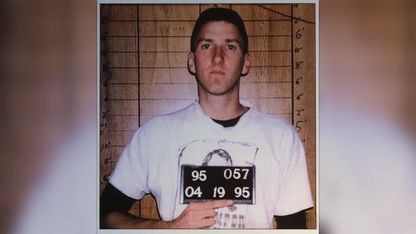 Timothy McVeigh in a mugshot