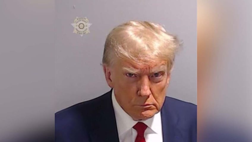 trump fundraising spikes after fulton county mugshot surpassing 20m in august