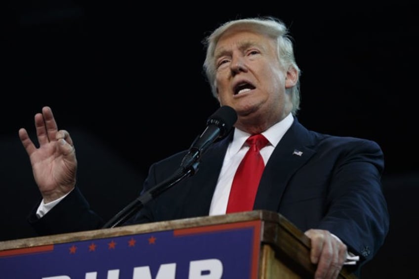 trump heckles protester your mother is voting for trump
