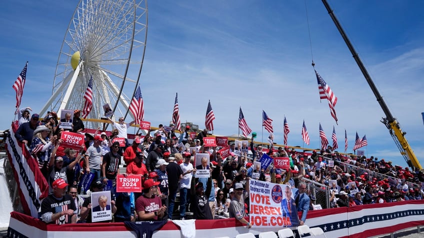 trump holds massive beachfront campaign rally for raucous new jersey crowd were going to win