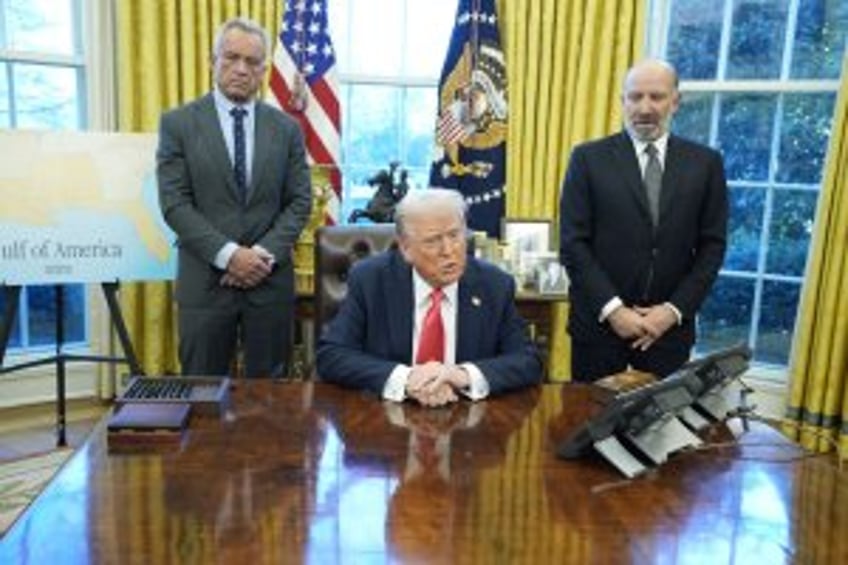Trump introduces $5 million 'gold card' to replace foreign investor visas
