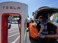 Trump is expected to sign a measure blocking California’s nation-leading vehicle emissions rules
