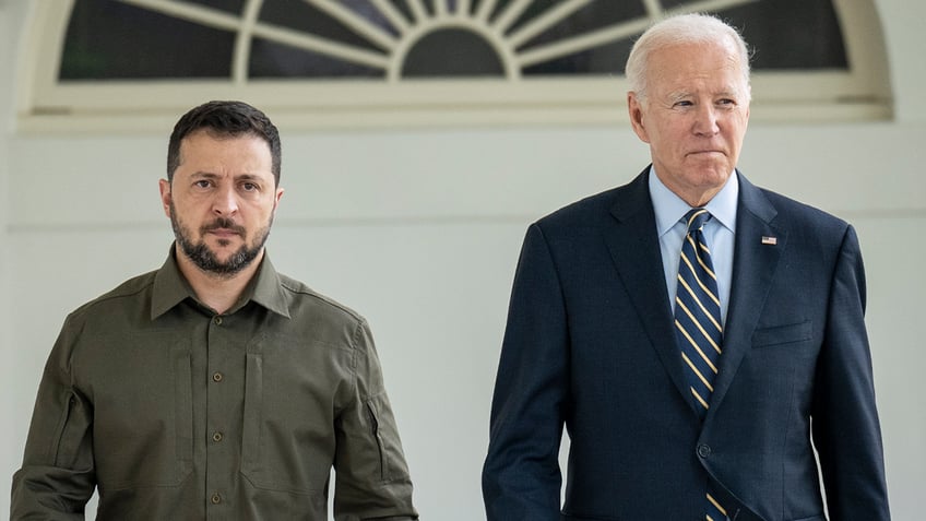 Biden and Zelenskyy 