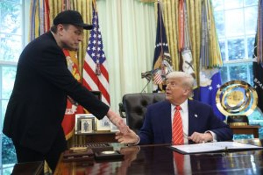 Trump lauds Musk as special adviser in farewell Oval Office appearance