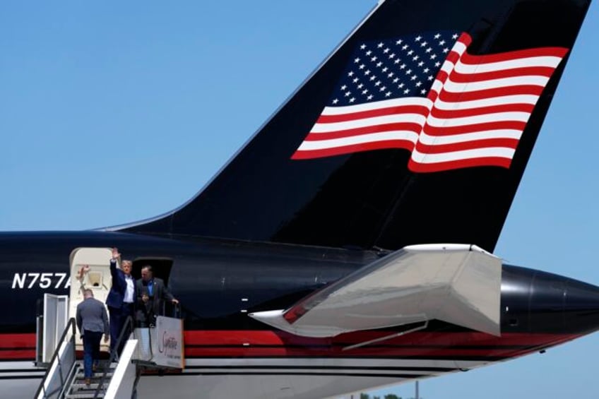 trump looms large over iowa state fair but many gop voters still mulling their caucus choices