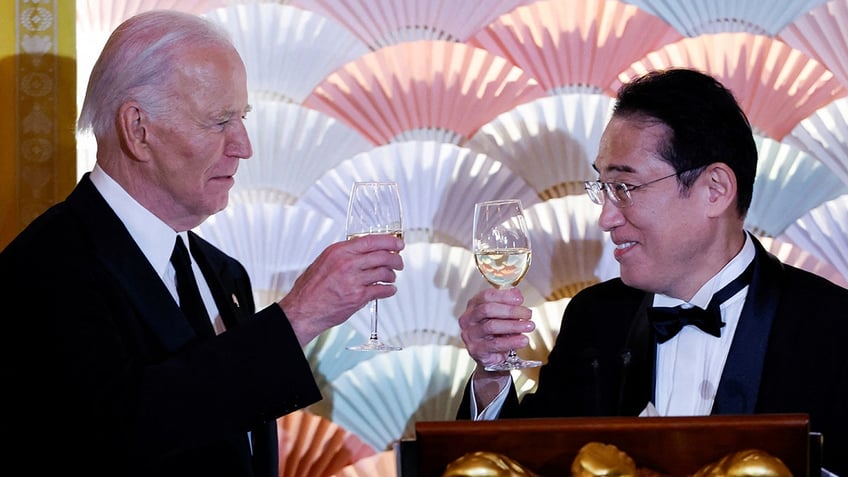 Biden, Fumio Kishida