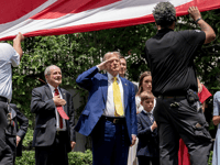 Trump ‘Personally Paid’ for Giant U.S. Flags at White House as Gifts to His Fellow Americans