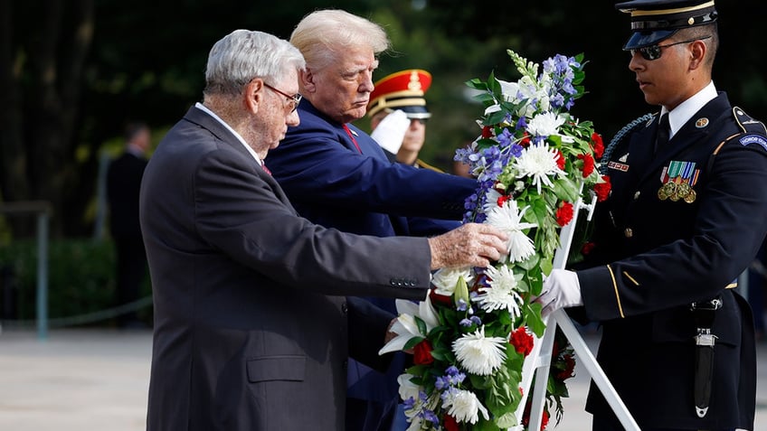 Trump at wreath ceremony