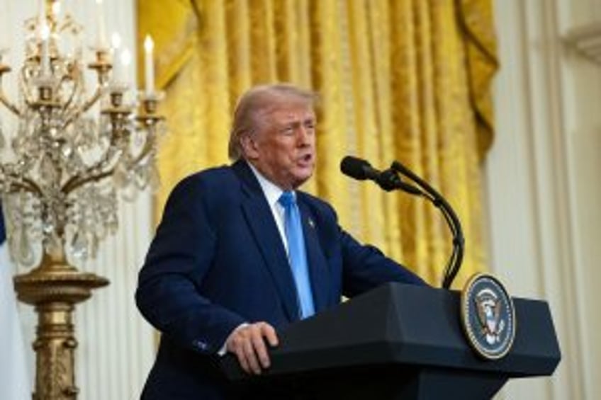 Trump says administration will move forward with Canada, Mexico tariffs