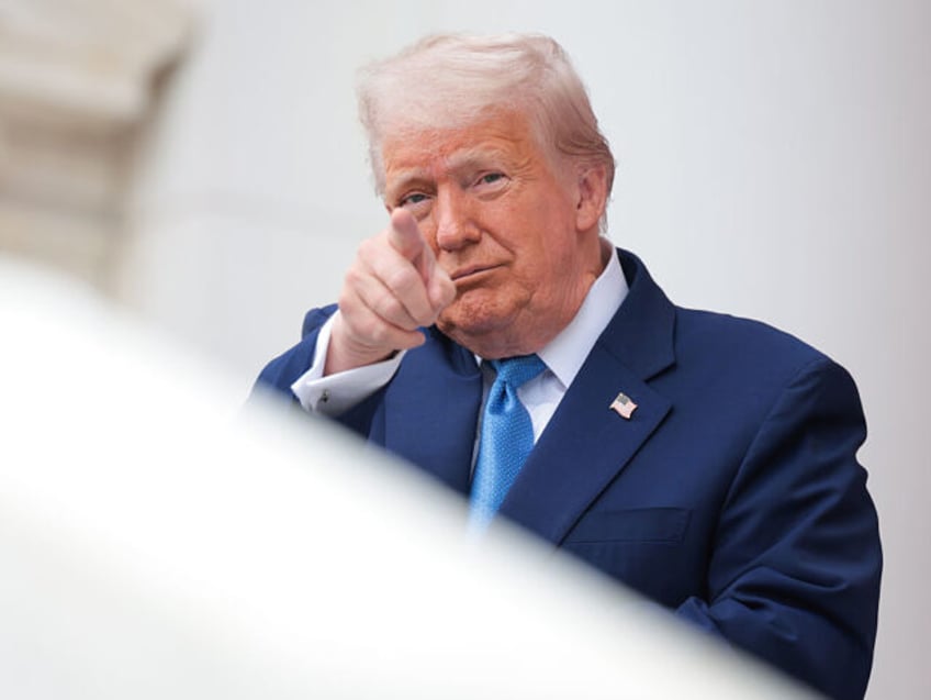 ARLINGTON, VIRGINIA - MAY 26: U.S. President Donald Trump speaks during the Memorial Day w