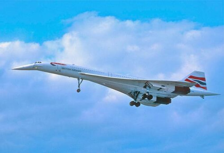 trump signs orders on deregulating flying cars supersonic flight