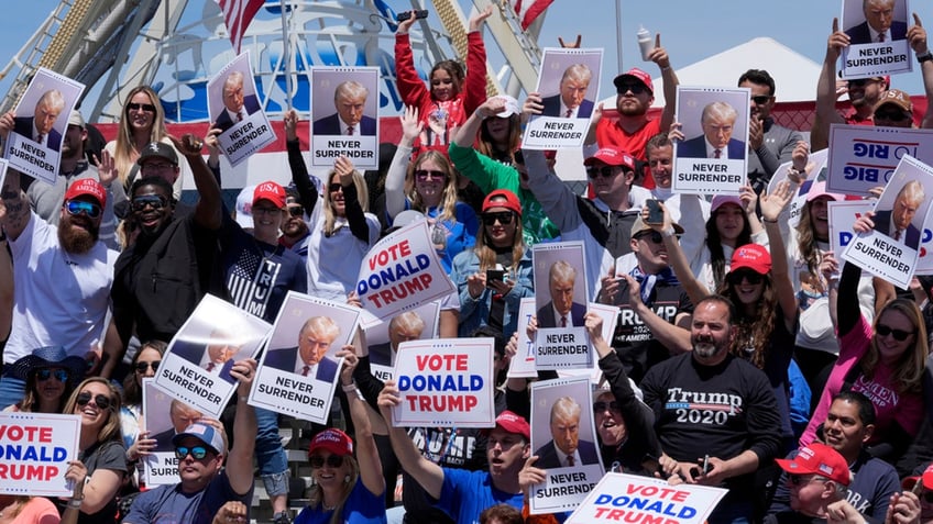 trump supporters flock to massive new jersey campaign rally to hear former president speak amid ongoing trials