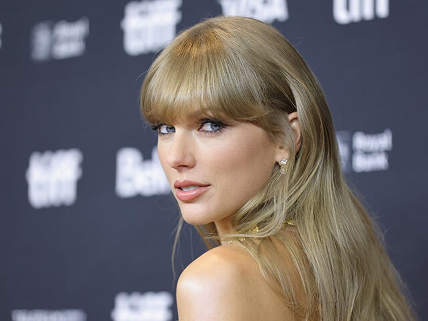 Taylor Swift attends 'In Conversation With... Taylor Swift' during the 2022 Toronto Intern