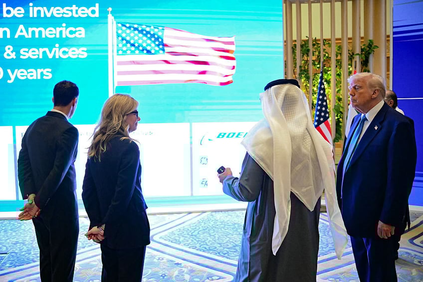 trump tells businessmen in qatar that us should turn gaza into a freedom zone