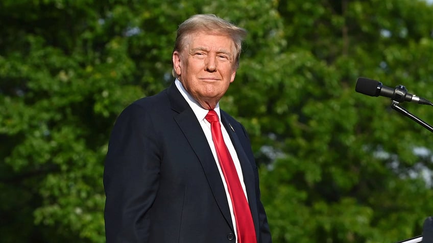 Trump smiles at Bronx rally