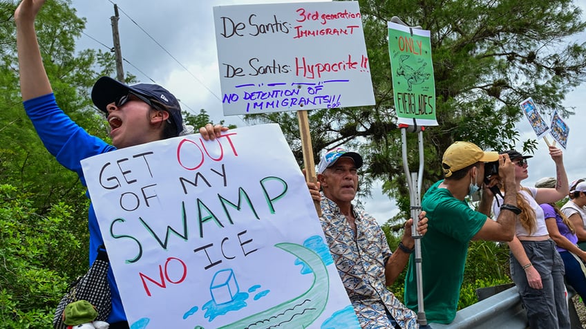 Florida protesters on highway